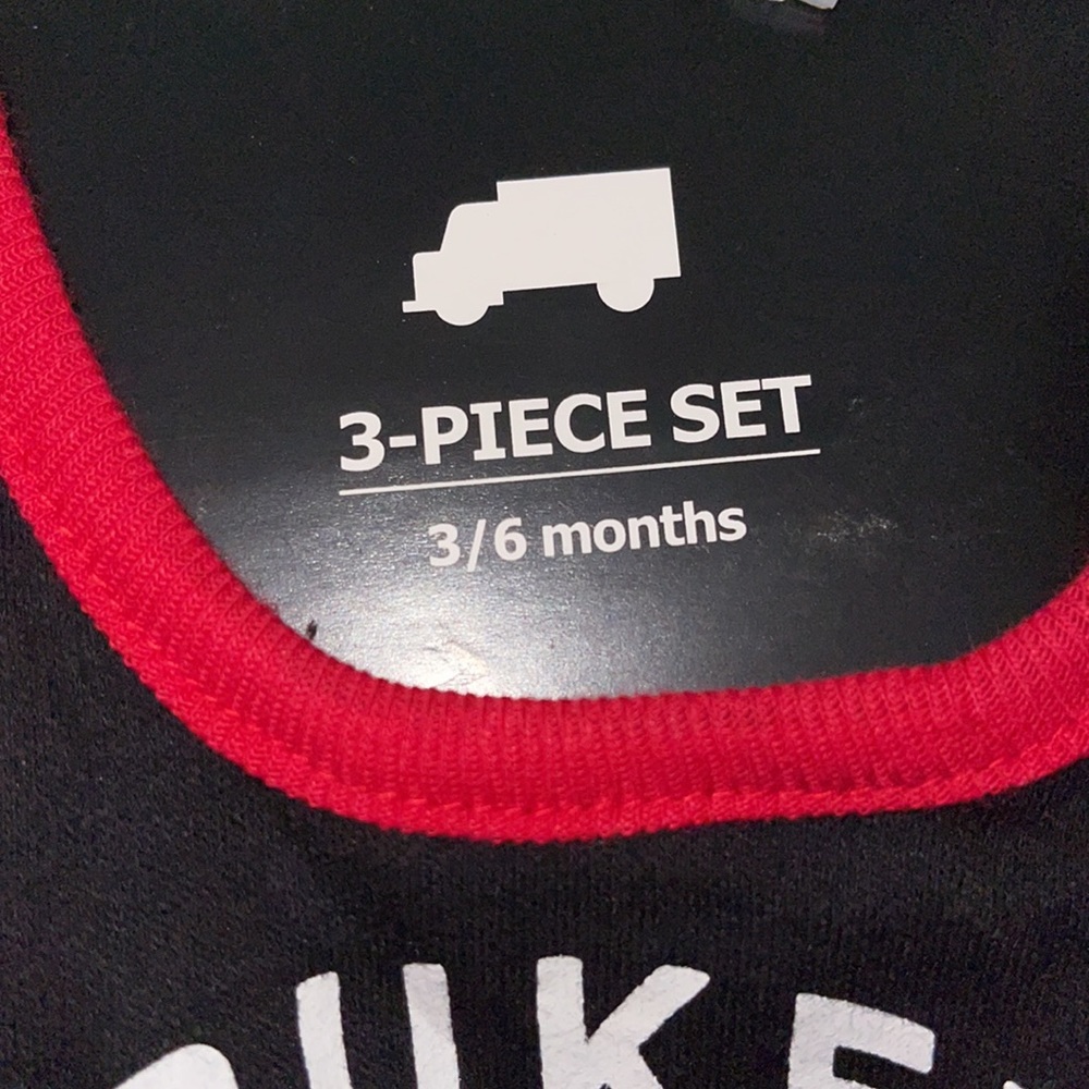 Set - Picture 3 of 3